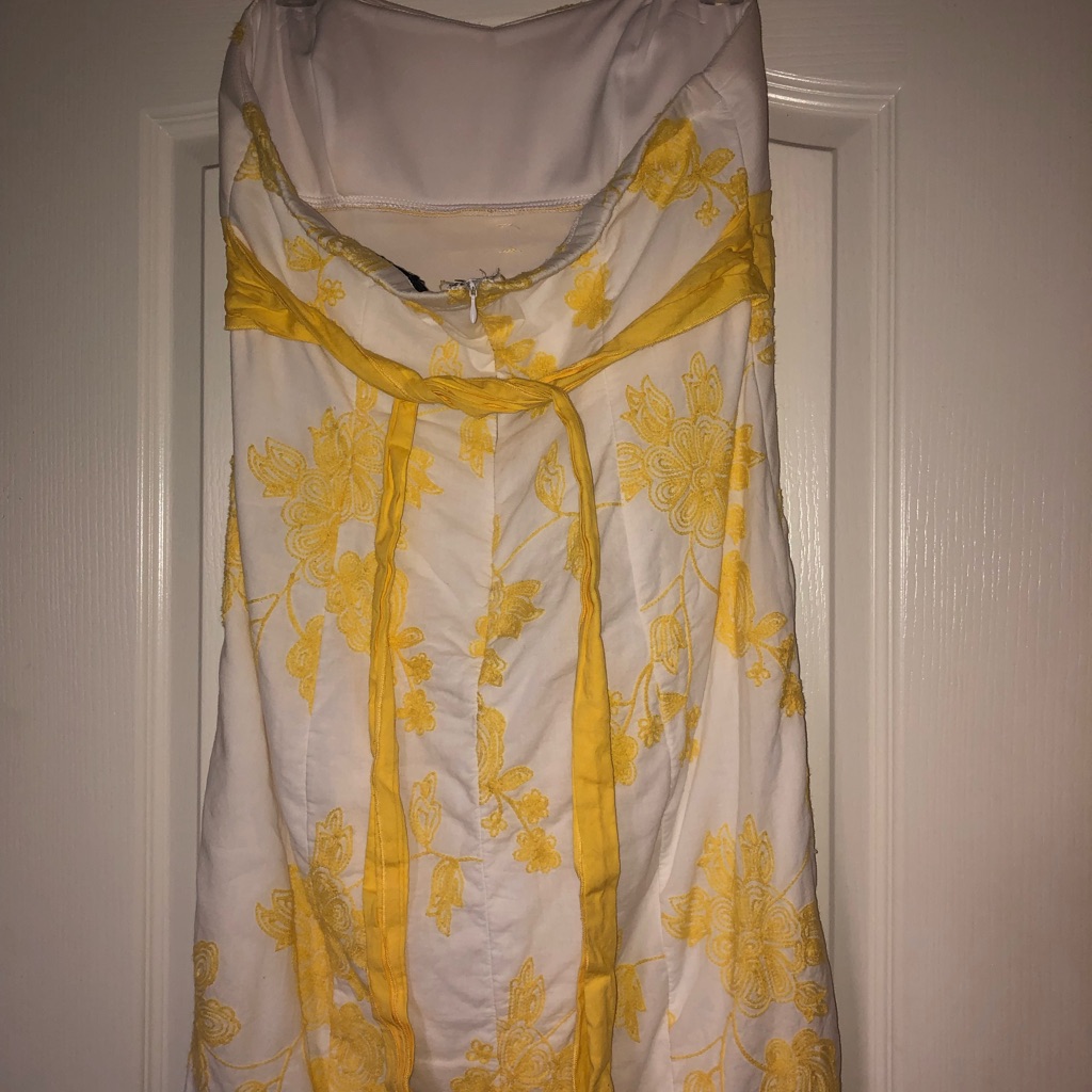 Yellow Embroidery Strapless Dress